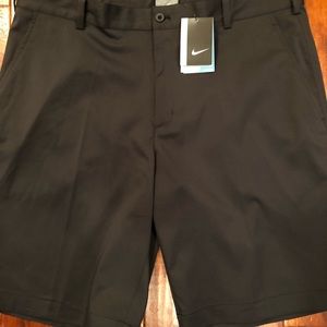 NWT Men’s Black Nike Dryfit Golf Short. Size 38